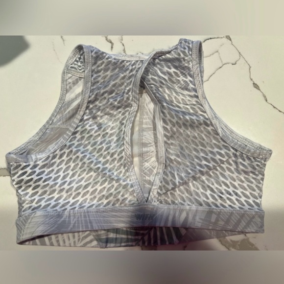 Peloton sports bra - Picture 2 of 2